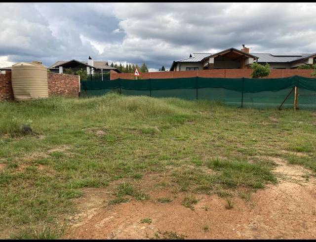 LAND FOR SALE IN SIX FOUNTAINS RESIDENTIAL ESTATE